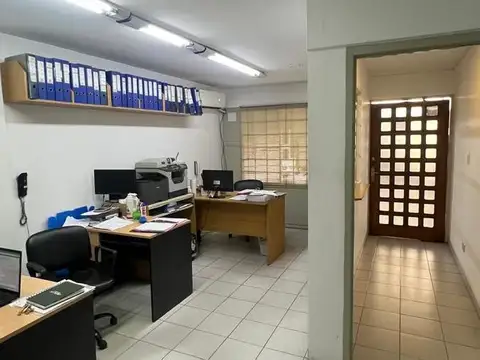 Local centrico en excelente ubicacion opcion cochera