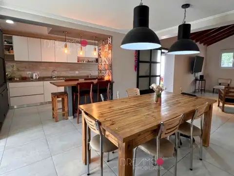 Casa en Venta en Neuquen, USD 310.000