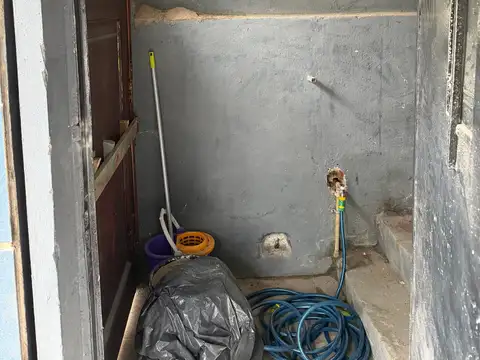 Galpon en Venta 18  mts Fondo