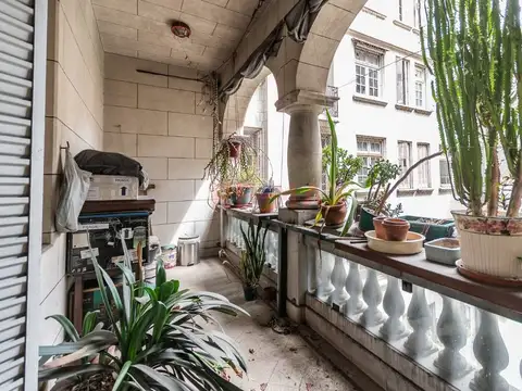 VENTA DEPARTAMENTO 5 AMBIENTES AV. ENTRE RÍOS 900