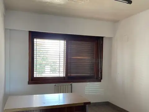 Oficina en Alquiler en Muñiz, $ 2.000.000