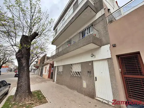 Depto Tipo Casa en Alquiler de 3 dormitorios