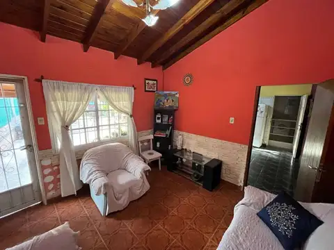 VENTA CASA 4 AMBIENTES MULTIFAMILIAR JOSE C PAZ