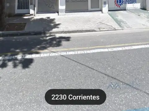 Local con amplio depósito en Corrientes al 2230, Rosario, Sta. Fé