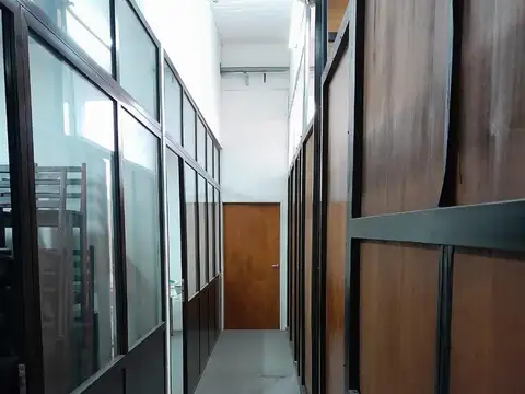 Galpon en Venta 8  mts Frente