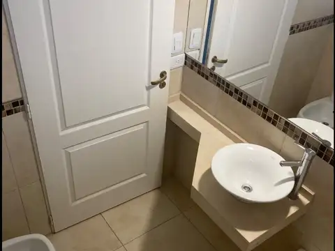 Granadero baigorris 2400, Piso 1