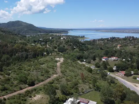 HERMOSO LOTEO EN VILLAS CIUDAD DE AMERICA CON VISTAS AL LAGO Y LAS SIERRAS