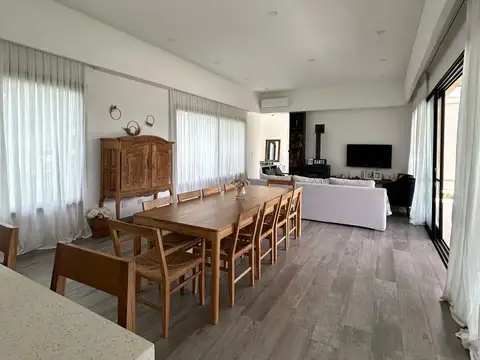 Casa en Venta en Countries y Barrios Cerrados en Luján, USD 320.000
