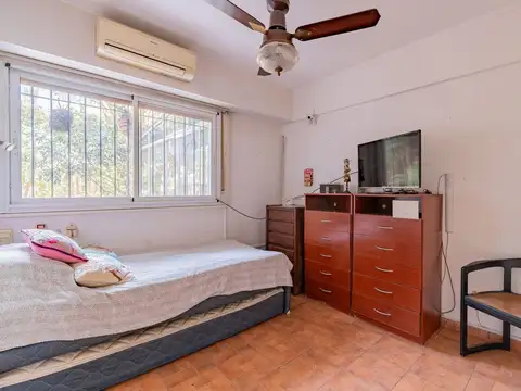 Dpto 3 Ambientes con  Jardín