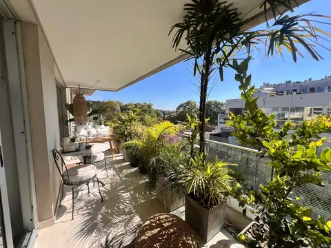 3 ambientes con dependencia y cochera en Belgrano en alquiler!