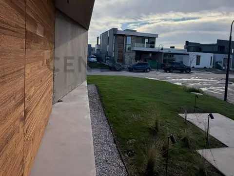 Casa en Venta en Gran Boedo - Barrio Privado, USD 380.000