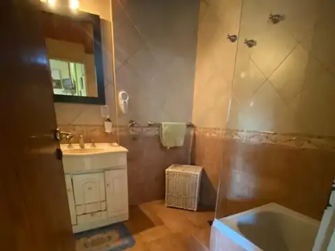 Casa en Venta en Monte Grande, USD 200.000