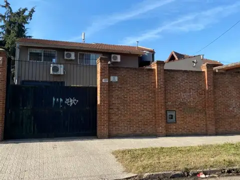 Casa en Venta en Monte Grande, USD 200.000