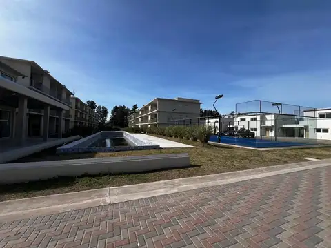 CHIC VILLAGE PILAR 100