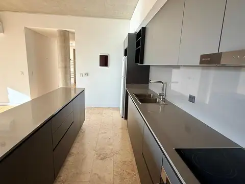 Departamento en Alquiler con 2 cocheras