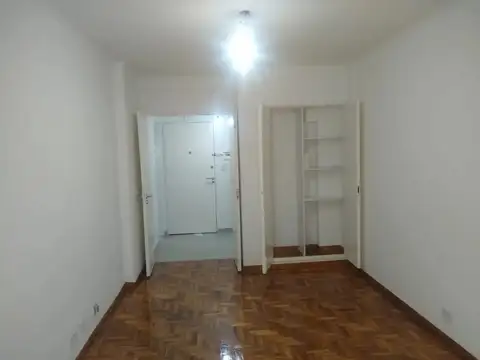 Departamento en Alquiler en Recoleta, $ 580.000