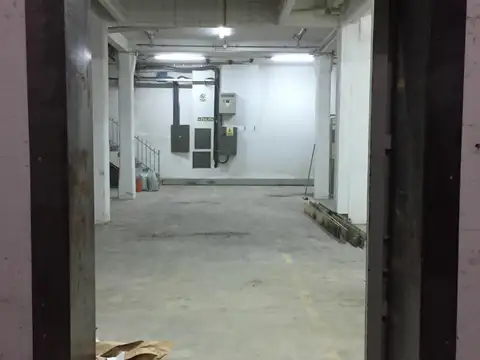 LOCAL COMERCIAL - 950 m² - Salta 236