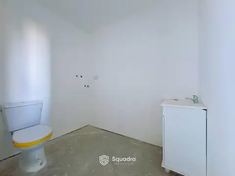 ALQUILER - Locales comerciales de 75 m² por Av. Fuerza Aérea - Barrio Don Mateo, Funes.
