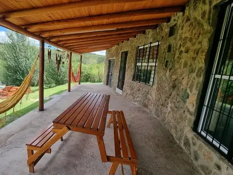 Casa 3 ambientes con 1 baño