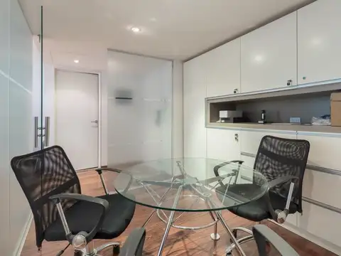 Oficina en Venta al Este