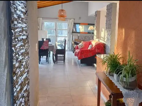 Casa en Venta en Villa Del Lago, USD 165.000