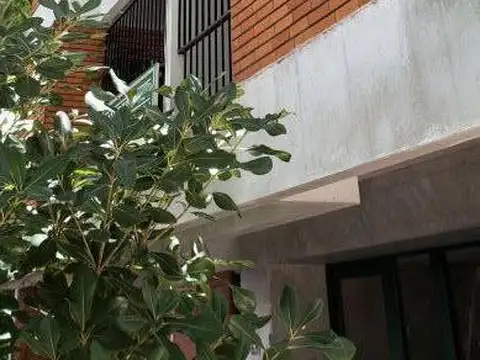 Venta departamento Olivos