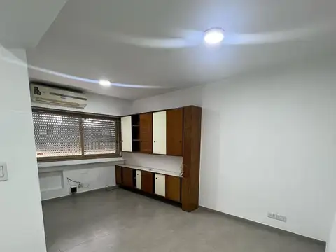 Oficina en Alquiler en Lanus Oeste, $ 780.000