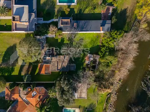 ¡Venta! ¡Oportunidad! Terreno en Villa Belgrano apto para 7 unidades ¡Con Escritura!