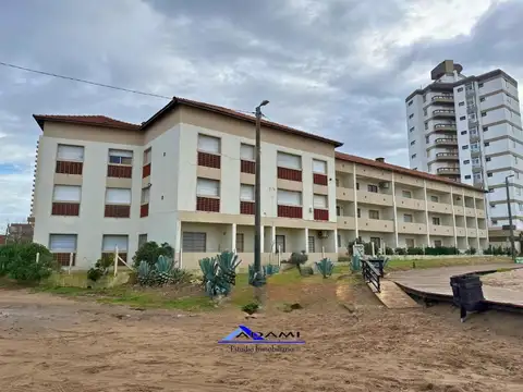 Departamento de 1 ambiente en alquiler anual