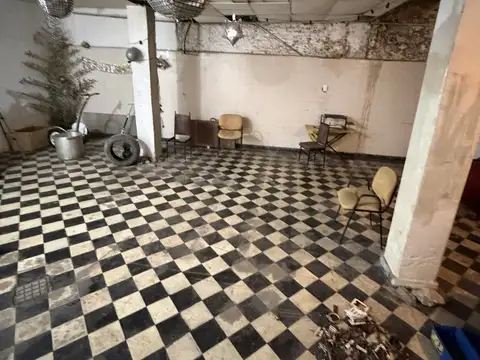 Local en Venta en Almagro, USD 150.000