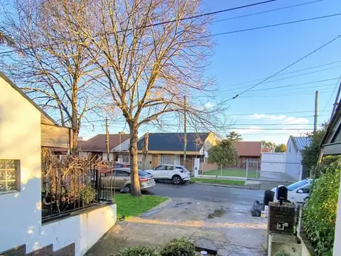 Depto Tipo Casa en Alquiler de 3 dormitorios