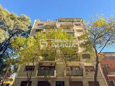VENTA 3 AMBIENTES AL FRENTE BALCÓN MUY LUMINOSO COLEGIALES