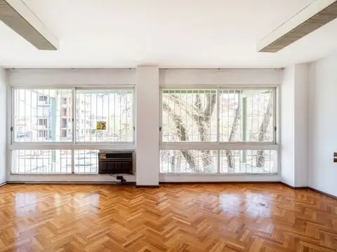 Departamento,Oficina o Consultorios a RECICLAR. Venta. Olivos. Vte López. Pcia de Bs As