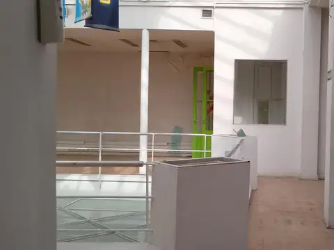 Oficina en Venta al Este