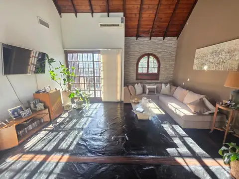 VENTA PH 6 AMBIENTES - 4 DORMITORIOS - GRAN TERRAZA CON PARRILLA Y BALCÓN EN CHACARITA