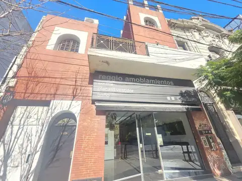 Depto Tipo Casa 6 ambientes con 3 baños