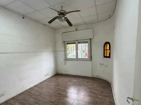 Oficina en Alquiler en Lomas de Zamora, $ 600.000