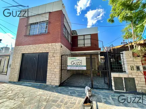 Venta PH 3 Ambientes en Villa Adelina, a una cuadra de Av. de Mayo