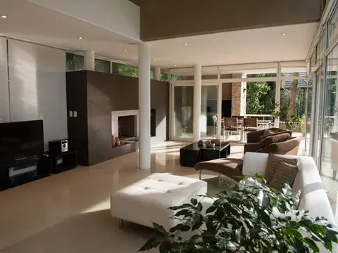 Cariló | Casa Ñandú y Ciprés