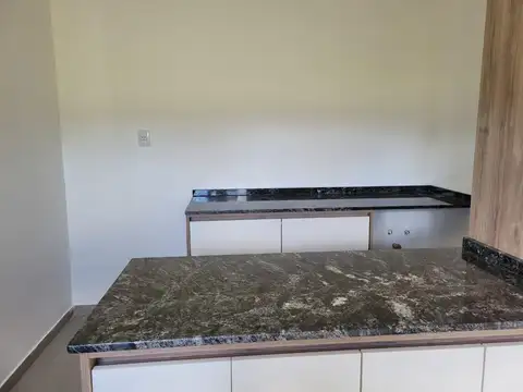 Casa en Alquiler en Manzanares, USD 1.450