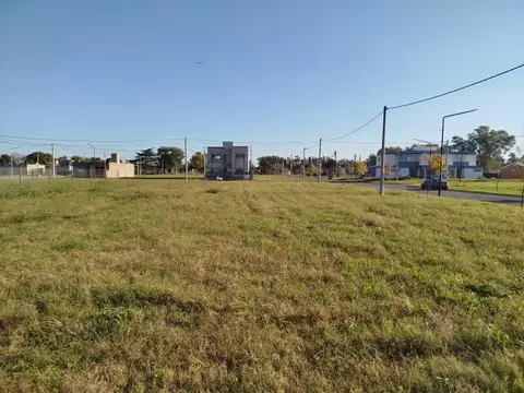 Venta terreno en Alvear Barrio La Serena