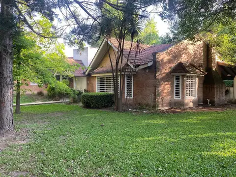 NOE. Venta. Casa 6 ambientes. Parque Sakura. Exaltacion de la cruz. Acepta Dpto en parte de pago.