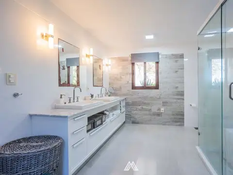 CHACRA EN VENTA EN MINAS - 5 DORMITORIOS - PISCINA
