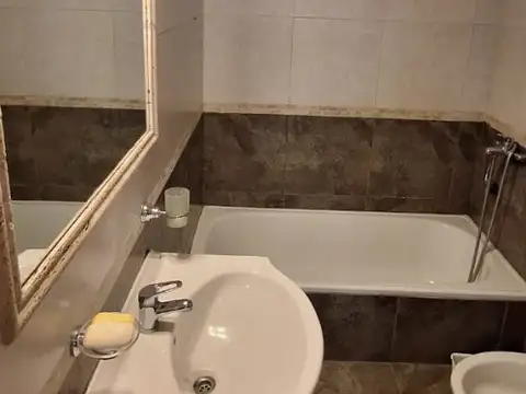 MONTECASTRO.MARCOS SASTRE 5300 ESQ.L.DE VEGA.AMPLIO 2 AMB. IDEAL RENTISTA CON CONTRATO DE LOCACION