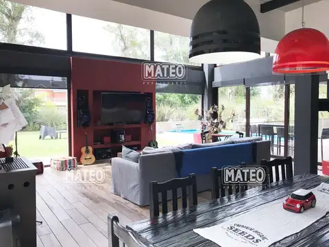 QUINCHO CERRADO