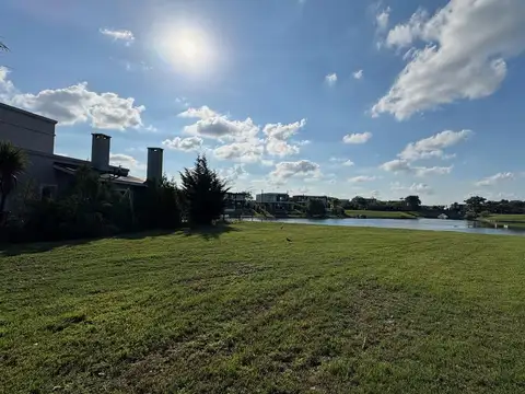 Terreno en Venta de 944,0 m2