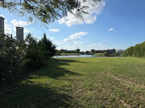 Venta| Lote al agua 944m2  vista abierta al lago| Vistas Puertos