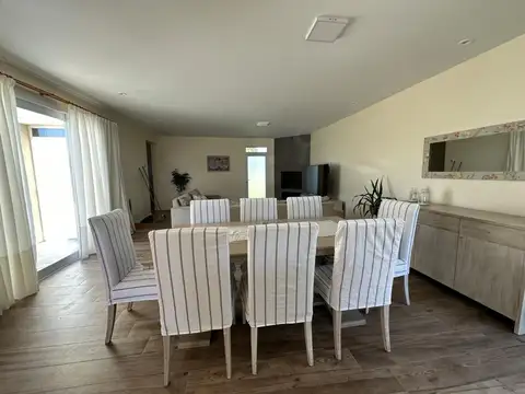 Casa alquiler temporada barrio Rumenco Joven