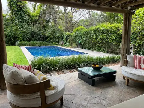 Casa en Lomas de San Isidro Alquiler Temporal