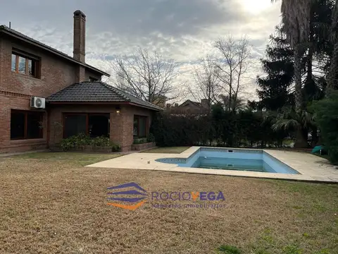 Casa en venta en el Casco de Moreno